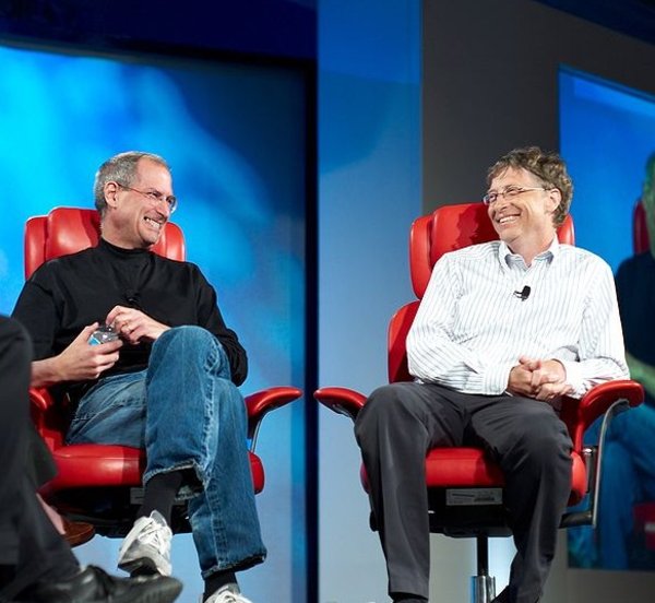[Obrazek: 800px-Steve_Jobs_and_Bill_Gates_(522695099).jpg]