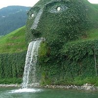 Fountain of Memes