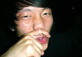 Fingerstache