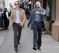 Strutting Leo / Leo Strut
