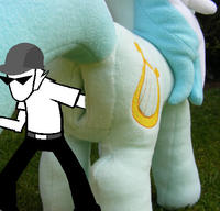 Lyra Plushie