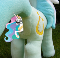 Lyra Plushie