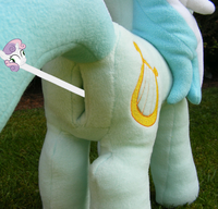 Lyra Plushie