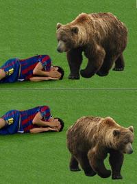 Sergio Busquets' Peekaboo