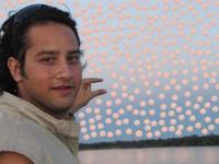 Can You Please Photoshop The Sun Between My Fingers?