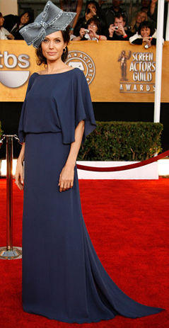 exclusive-photo-of-angelina-jolie-3084-1232992549-1.jpg