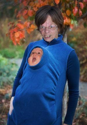 Peekaru (Baby Snuggie)
