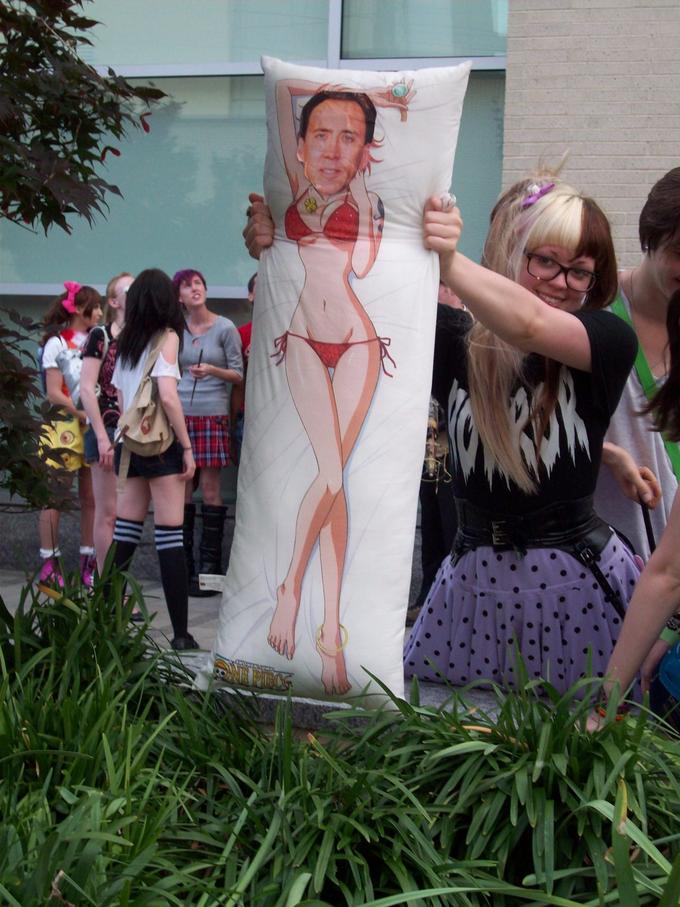 Improvised Cage Dakimakura
