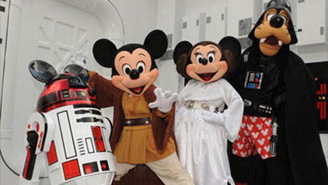 Latest images from the set of episode VII